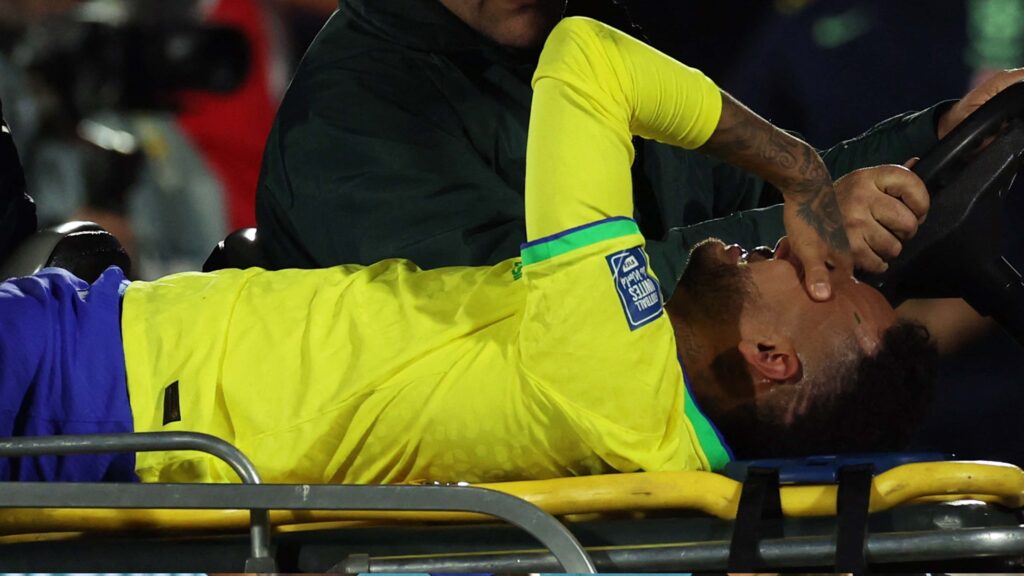 Se confirma grave lesión de Neymar