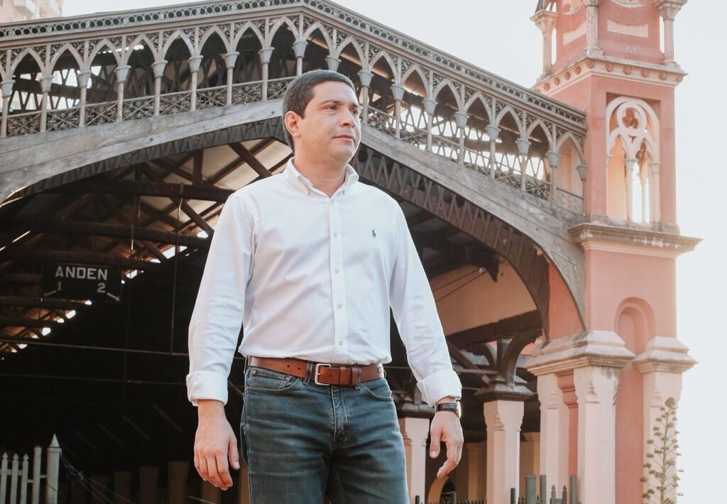 Juan Villalba llega a la TV con “Código Villalba”