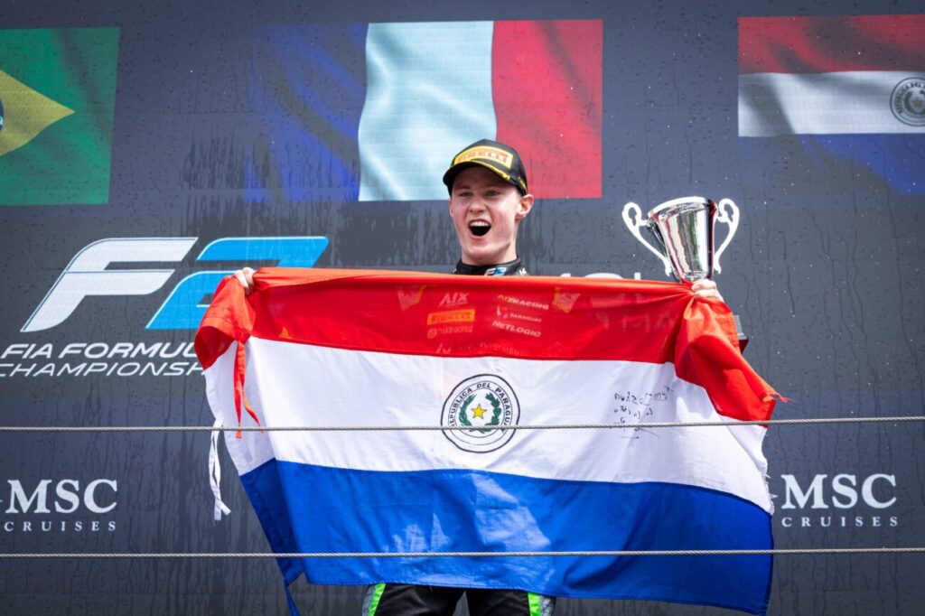 Duerksen remonta y sube al podio en Monza