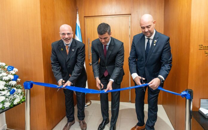 Peña celebra reapertura de embajada israelí