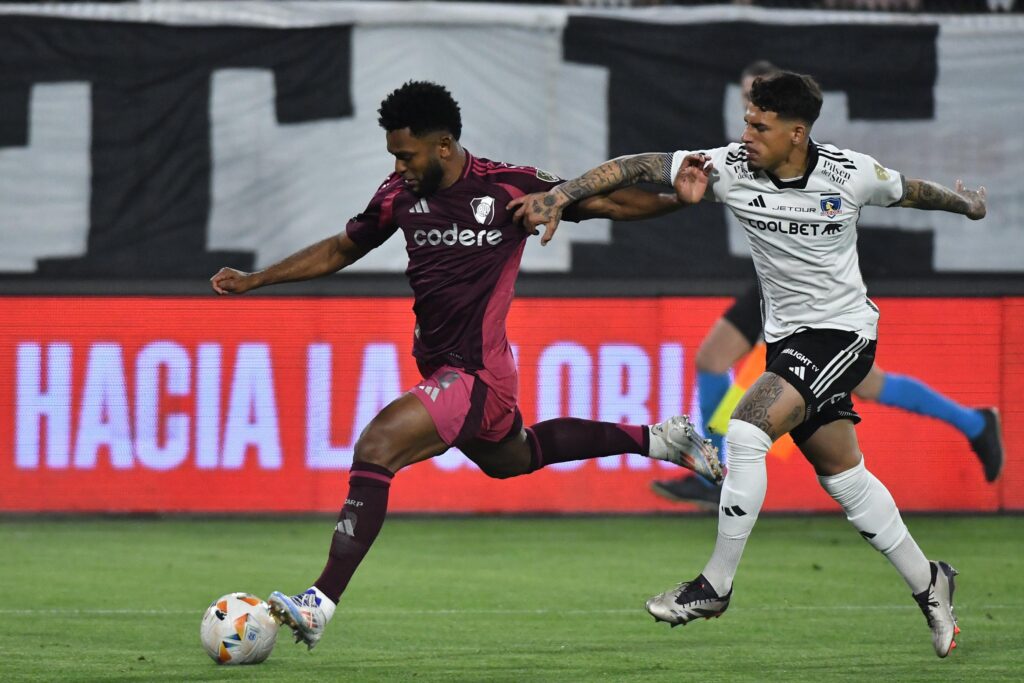 Colo Colo y River Plate dejaron serie abierta en cuartos