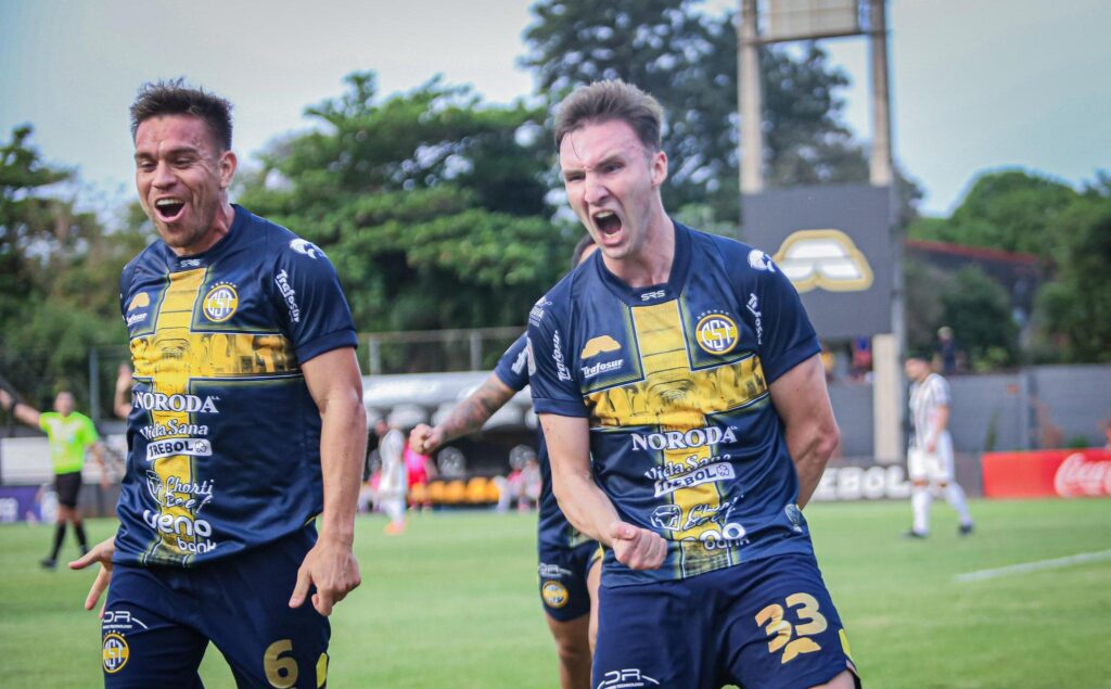 Trinidense dio el “golpazo” ante Libertad