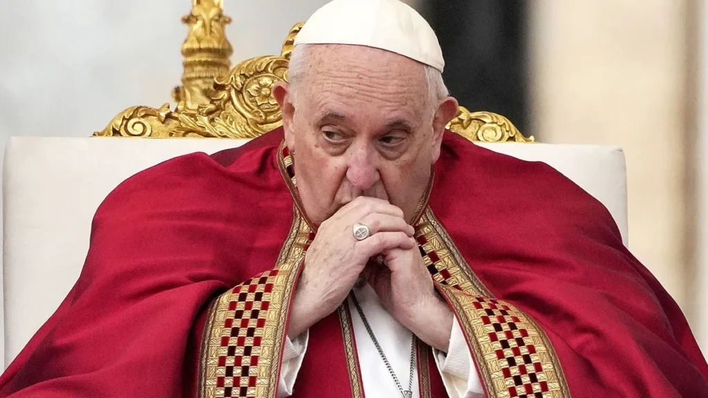 Crece la preocupación por la salud del papa Francisco: “Necesito tratamiento”