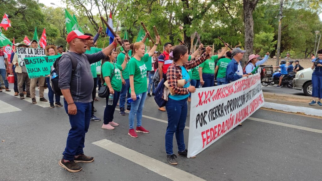 Policía garantiza seguridad durante la marcha campesina