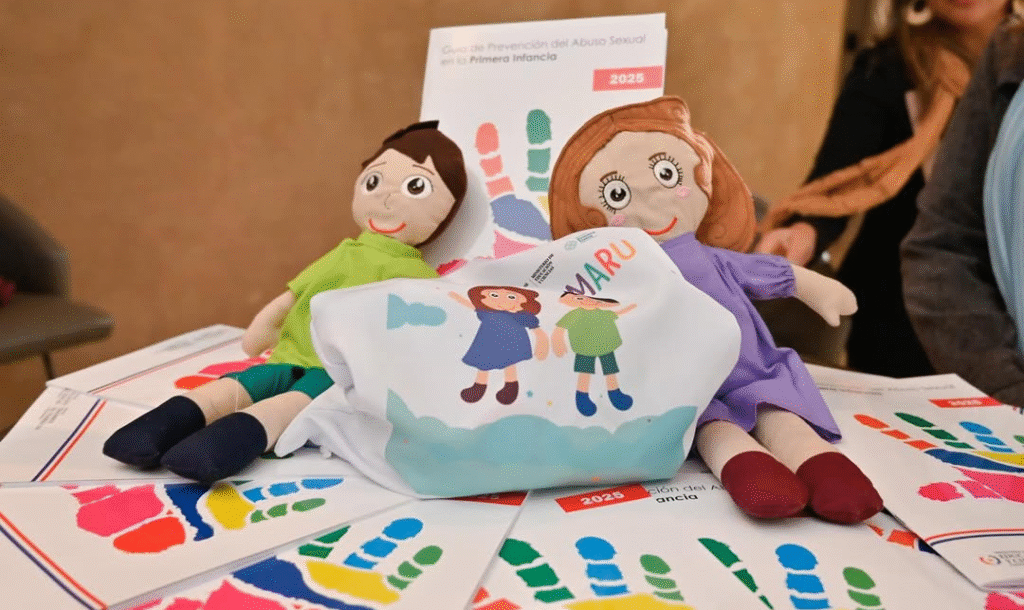Arami y Amaru llegan a las aulas para enseñar a niños a reconocer el abuso infantil
